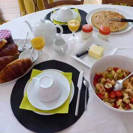 Bed & Breakfast Chateau D'annezay Annezay